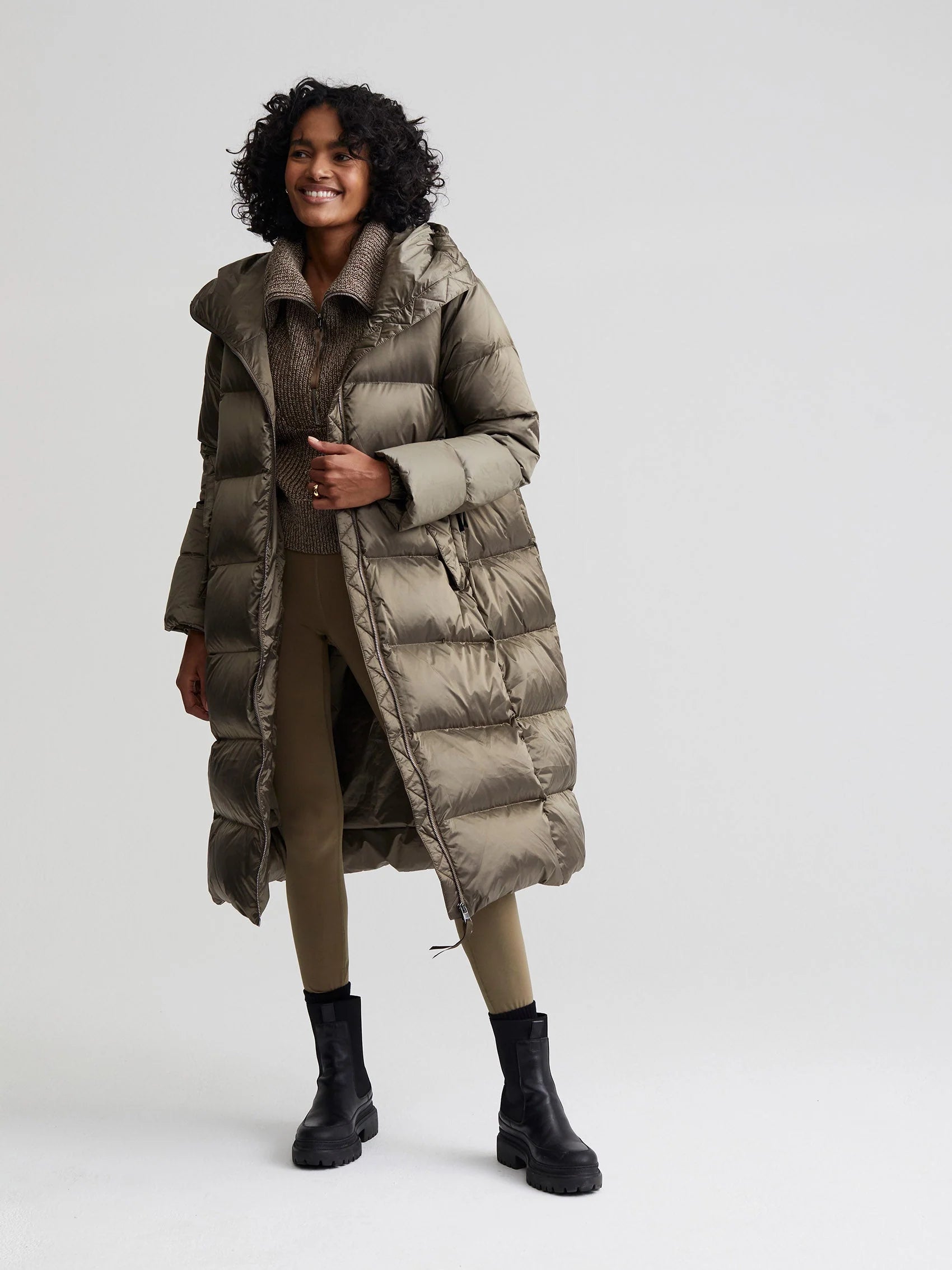 D2_PAYTON_PUFFER_COAT_BRUSHED_OLIVE_METALLIC_VAR00835_023_5c89e494-3501-41f6-9fb4-64a78253f9b7.webp