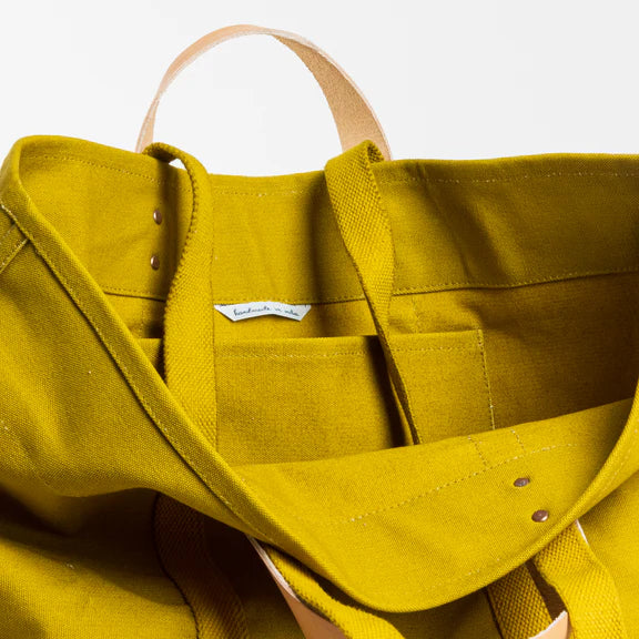 Large East West Tote